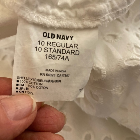 🎉SALE🎉Old Navy 🥰 White Embroidered Skirt - Picture 11 of 11